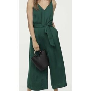 H & M  V- Neck Spaghetti Strap Women's Jumpsuit Size 10 Emerald Green EUC